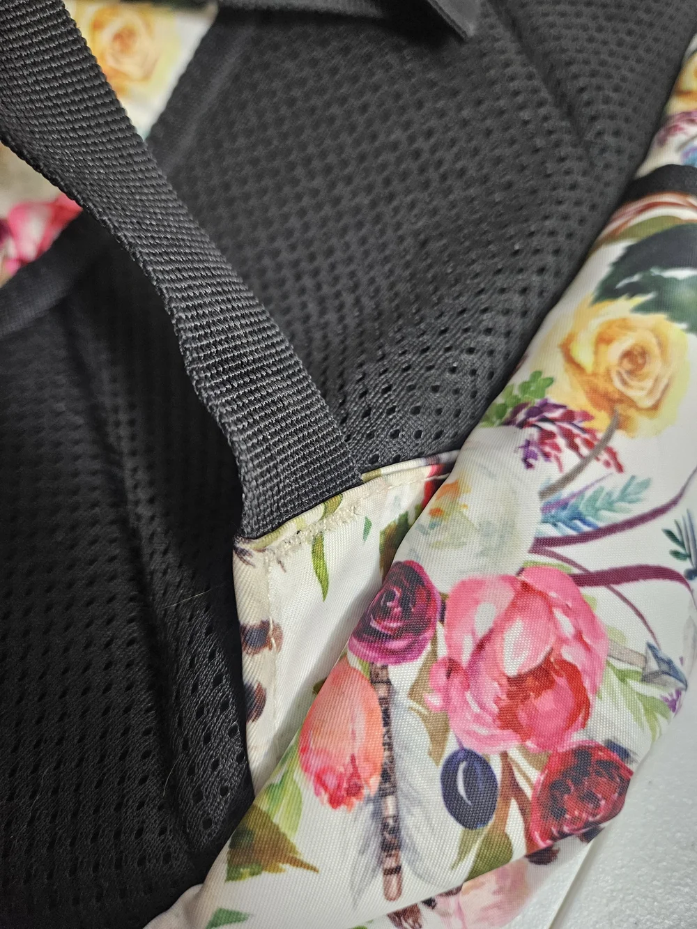 Ranch Dress'N Floral Print Backpack - White Multicolor Roses Excellent Condition